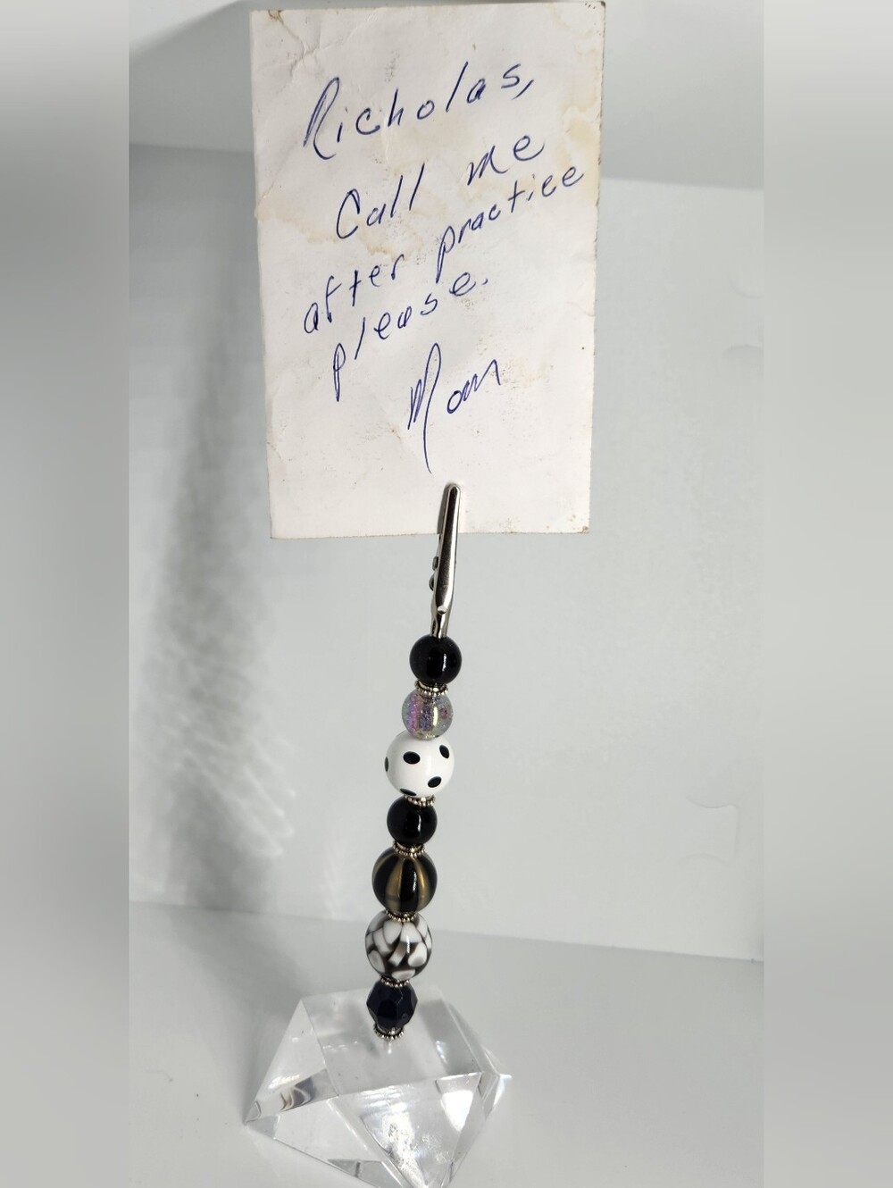 Black & White Beaded Note/Picture Holder